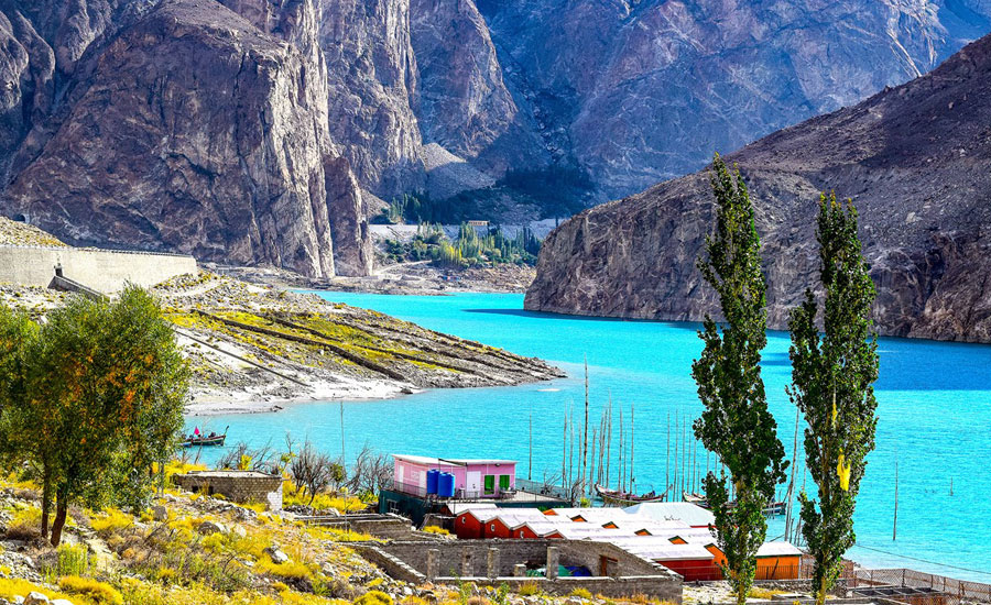 Pakistani land hidden natural wonders, untapped tourism potential: PM