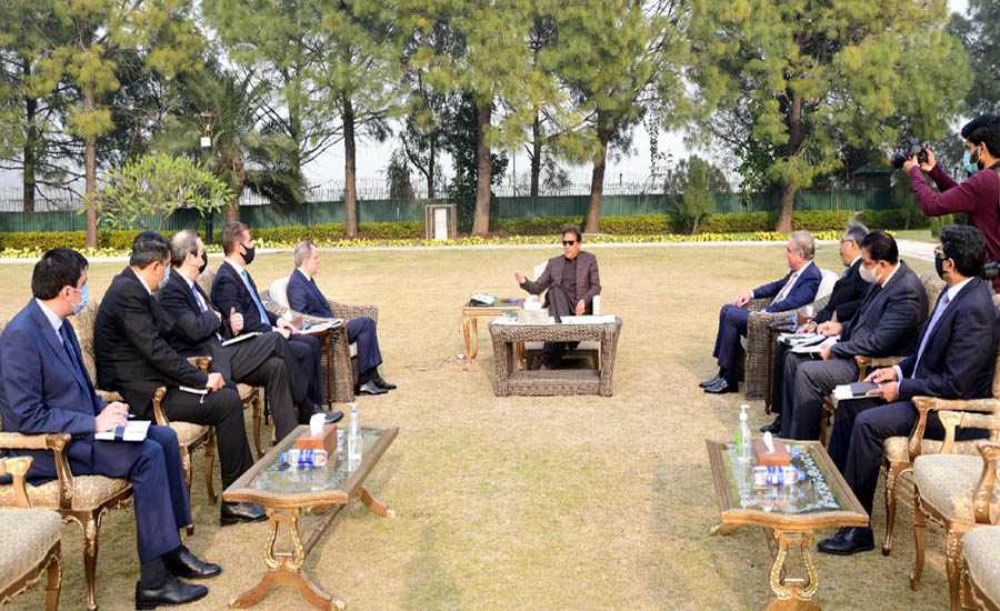 PM Imran Khan assures Azerbaijan of support for development of areas liberated from Armenia