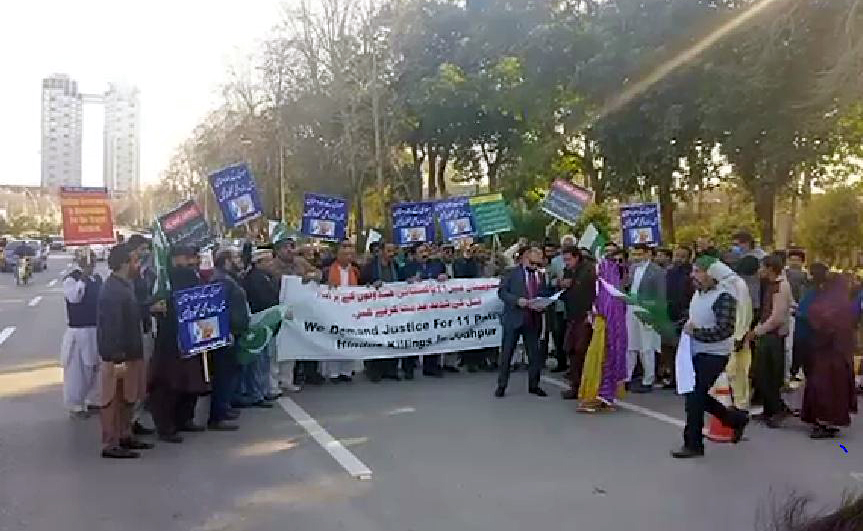 Hindu community protests against murder of 11 Pakistani Hindus in India