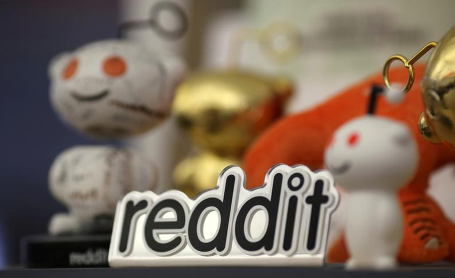 GameStop's 'Reddit rally' puts scrutiny on social media forums