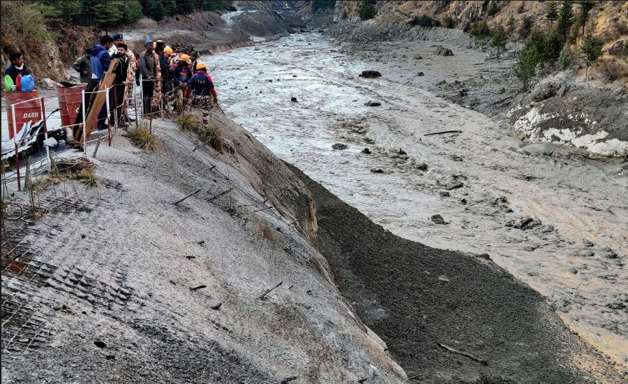 India glacier avalanche leaves 18 dead, more than 200 missing