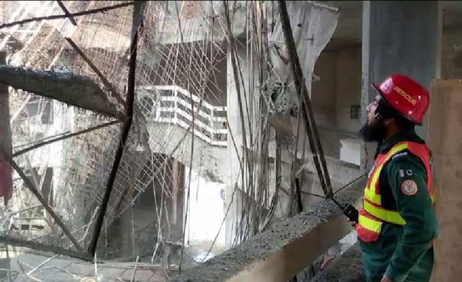 Three die as dome of under-construction mosque collapses in Lahore's Manawan area