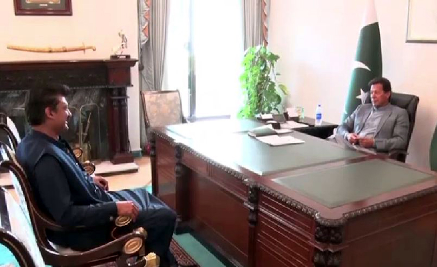 PM Imran Khan, Leader of House in Senate Shahzad Waseem discuss political matters
