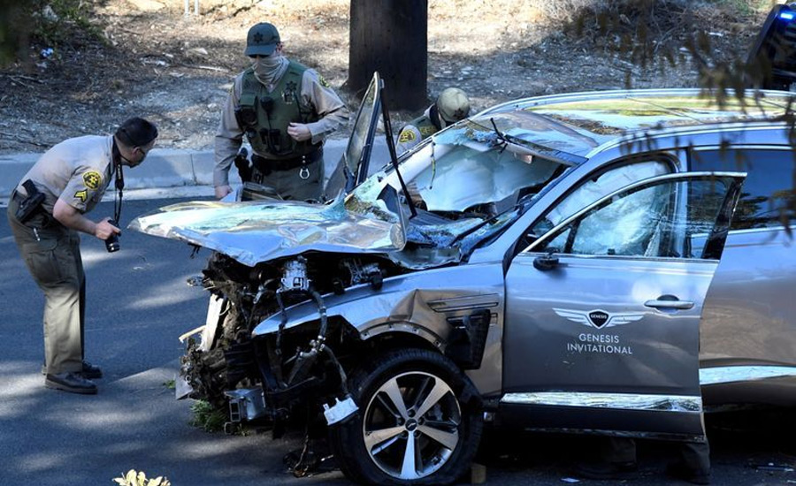 Investigators probe 'black box' in car crashed by golfer Tiger Woods