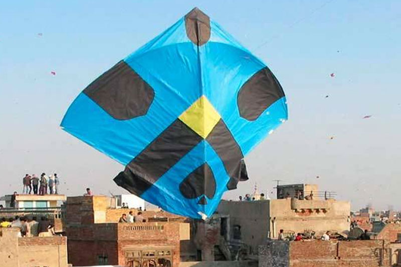 Kite string claims one more life in Lahore