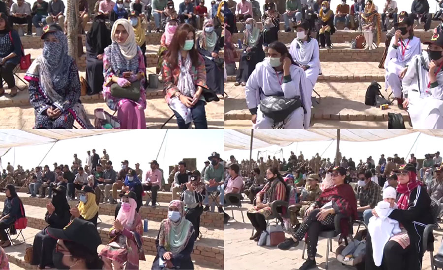 Training exercises in Cholistan: Over 500 students spend a day with jawans