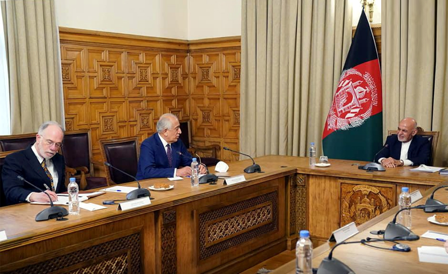 Russia and US push Afghan enemies to accept interim government