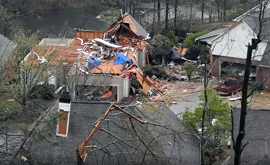 At least 5 killed as tornadoes rip through Alabama, destroying over 30 homes