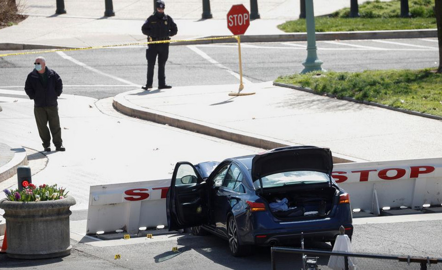 Police officer killed in vehicle attack on US Capitol