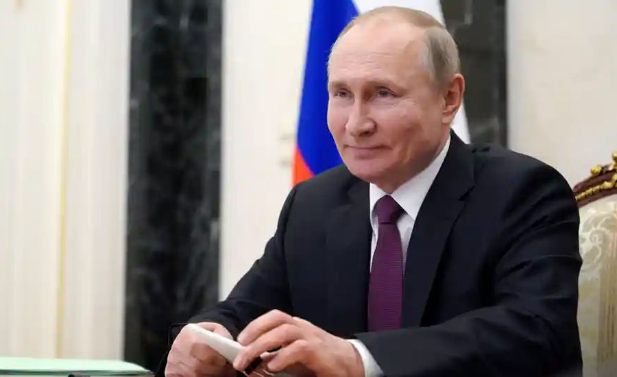 Putin signs law that could keep him in Kremlin until 2036