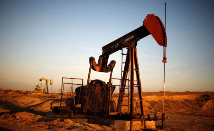 Oil rebounds on robust economic data