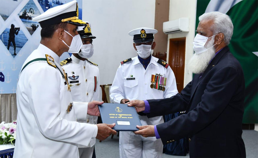 Naval Chief Amjad Khan Niazi confers military awards on Pakistan Navy personnel