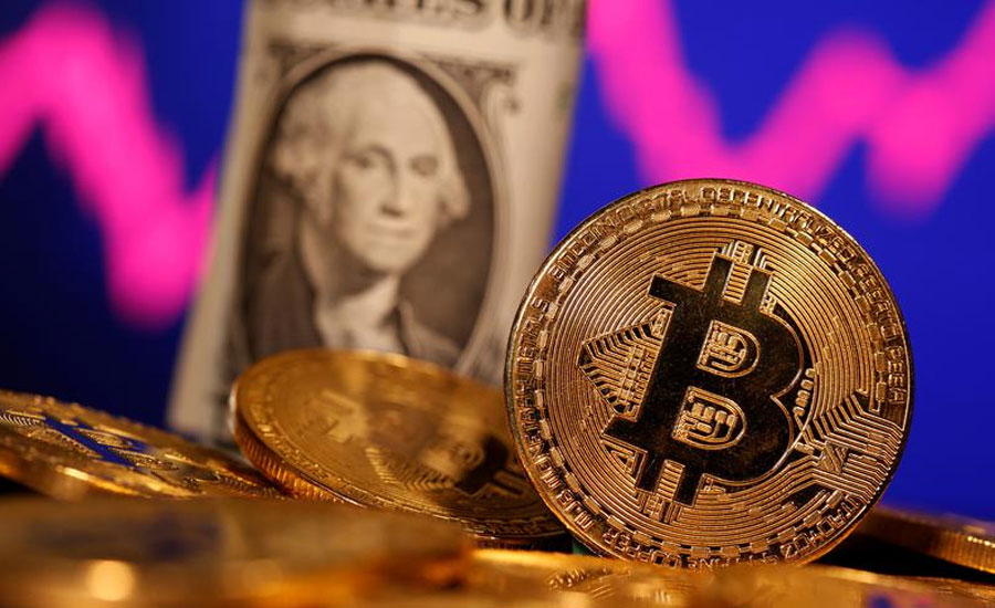 Asian shares near 1-1/2 week highs, Bitcoin recoups losses
