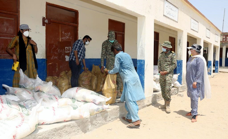 Pak Navy distributes ration in Damb and Gaddani