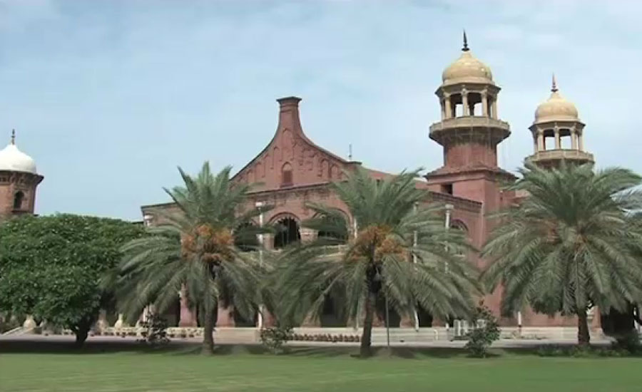 LHC takes notice of long queues, people's insult in name of subsidized sugar