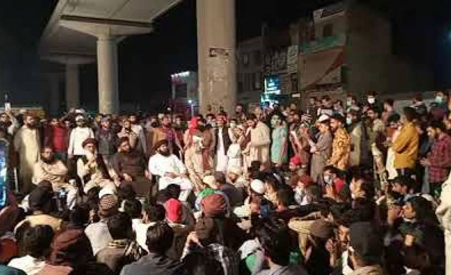 Banned TLP ends sit-in after presenting resolution against France in NA