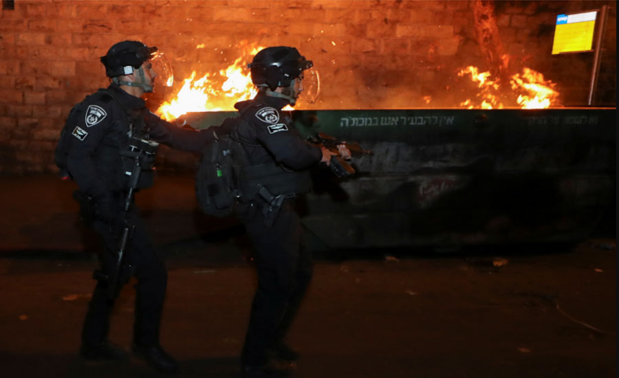 Israeli police clash with Palestinians as East Jerusalem tensions flare during Ramadan