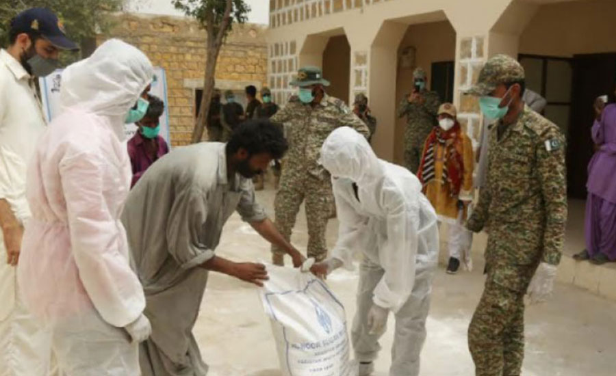 Pak Navy distributes rations among deserving families