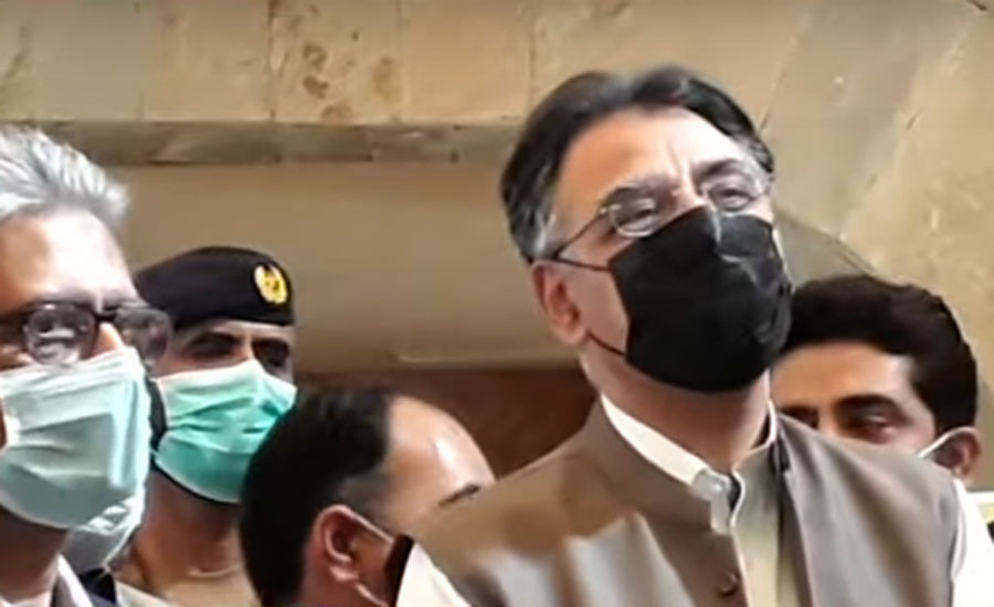 No side effects reported as more than 4.6 million people vaccinated in country: Asad
