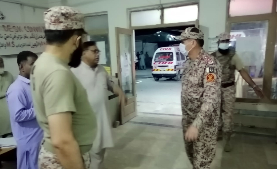 13 passengers die as speeding coach turns turtle in Sukkur
