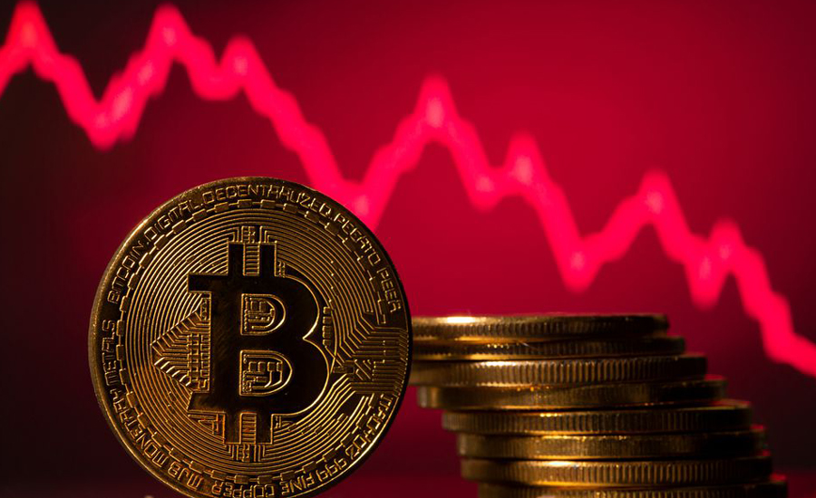Bitcoin struggles for footing on worries over China, leverage