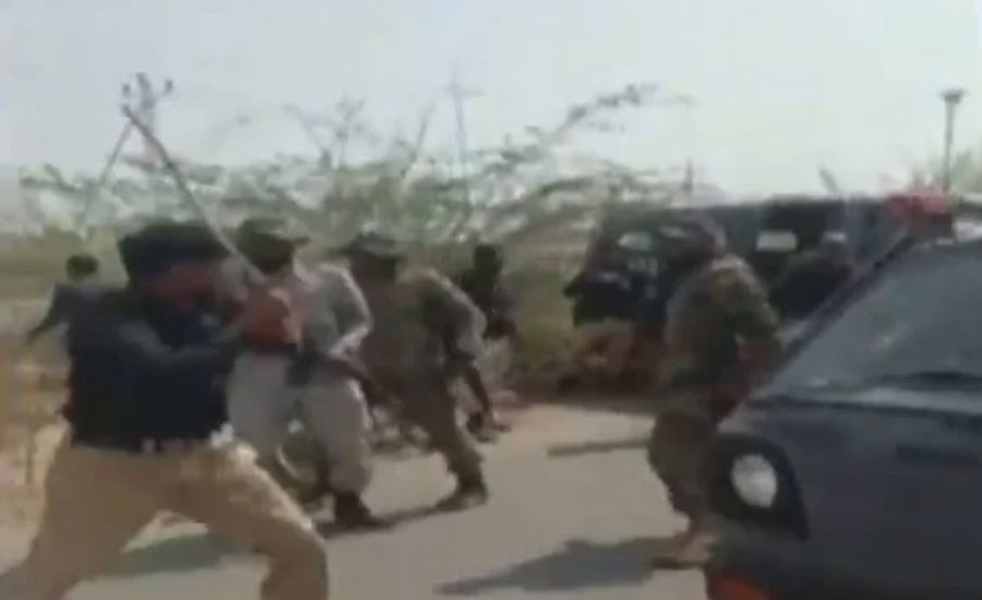 Police clashed with Navy personnel near Hawke's Bay Beach in Karachi