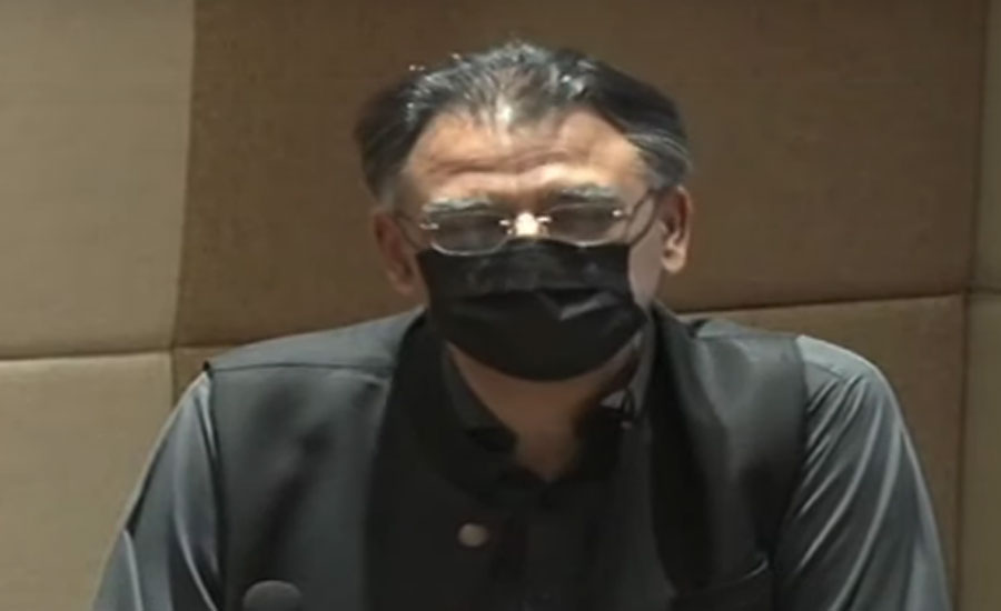 Asad Umar links easing of coronavirus restrictions to increase in vaccination