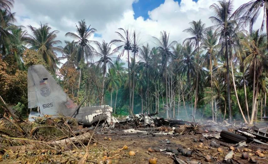 At least 31 killed in Philippines troop plane crash