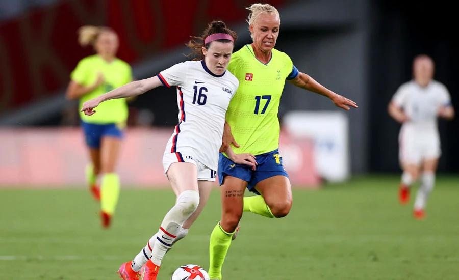 Soccer-Sweden's women stun US with 3-0 thrashing in Tokyo opener