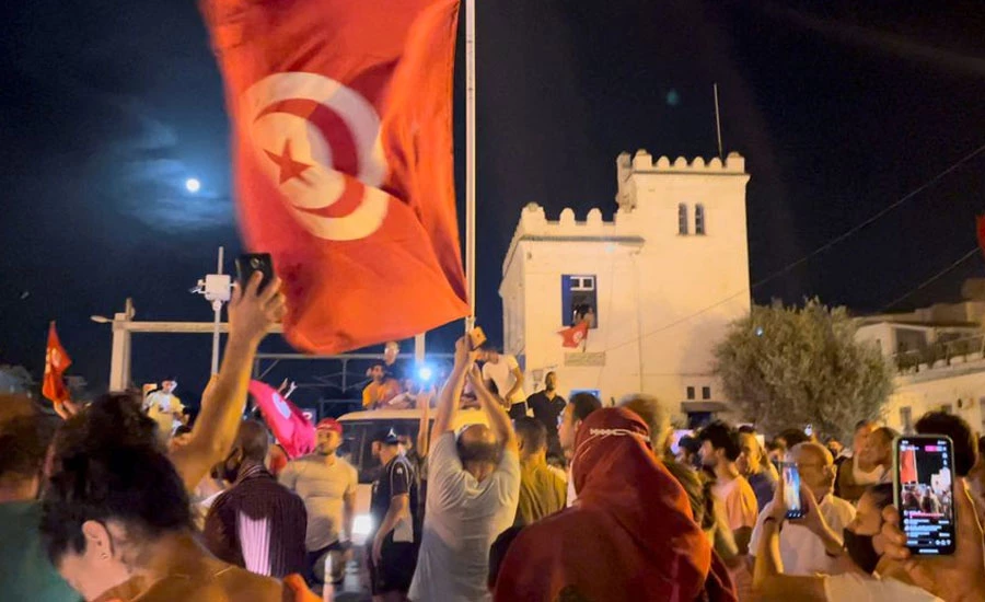 Tunisian democracy in crisis after president ousts government
