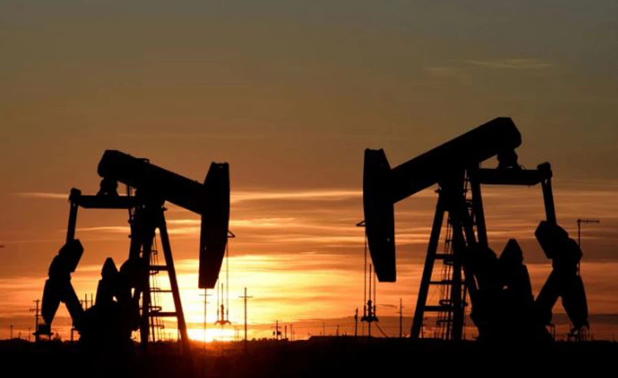 Oil climbs, notches fourth monthly gain on growing demand