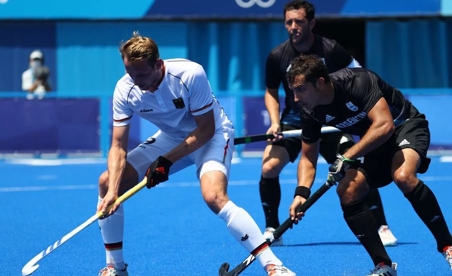 Hockey-Germany reaches semis with 3-1 win over Argentina