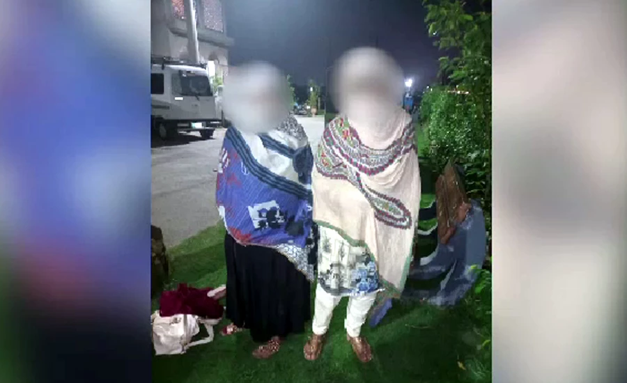 Rickshaw driver, friend 'rape' woman and her daughter in Lahore