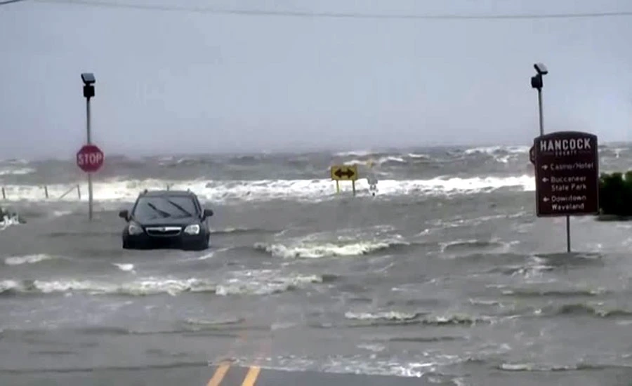 Hurricane Ida lashes Louisiana, knocking out power in New Orleans