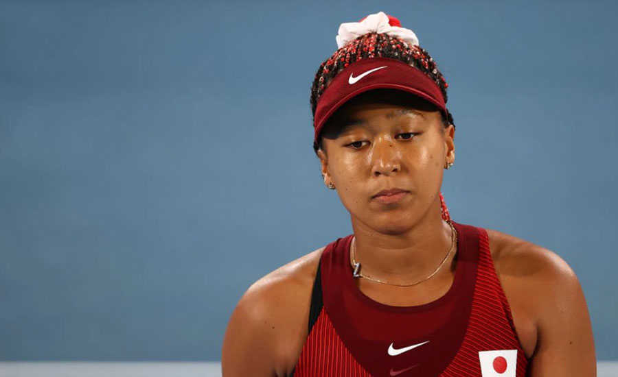 Tearful Osaka briefly leaves press conference