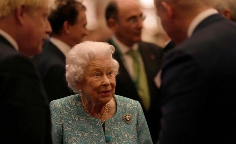 Queen Elizabeth told to take rest by doctors