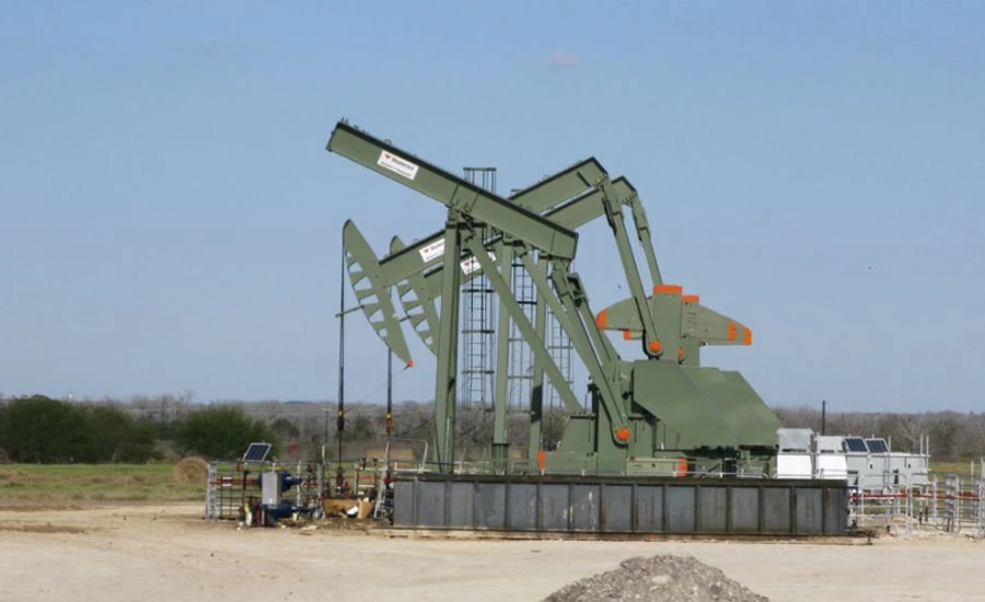 Oil drops 1% as US stockpiles sap rally