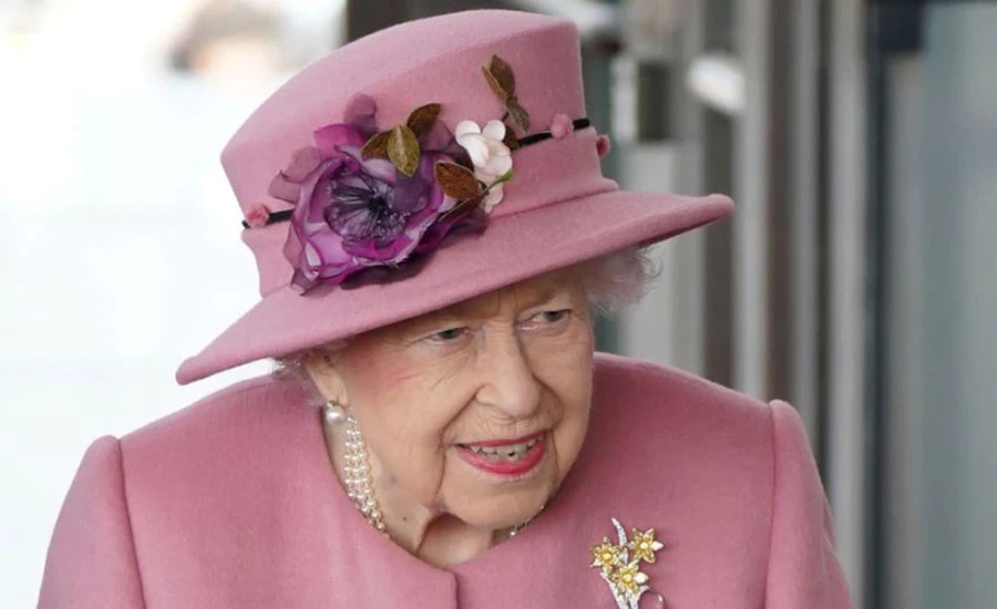 Queen Elizabeth told to rest for at least two more weeks
