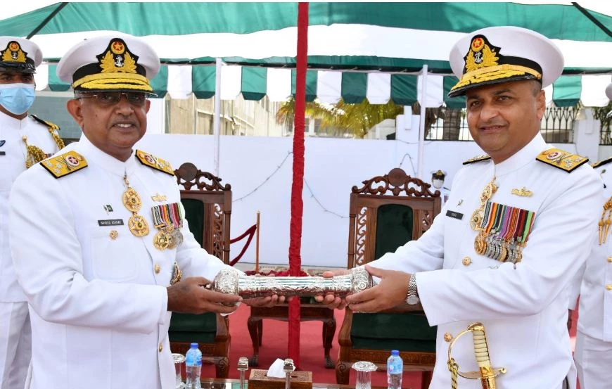 Vice Admiral Ovais Bilgrami takes over as commander Pakistan Fleet