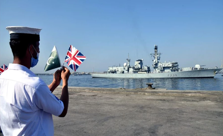 UK Navy ship visits Karachi, conducts drills with Pak Navy