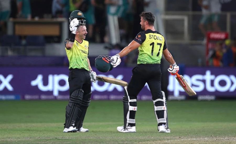 Wade and Stoinis stun Pakistan as Australia reach final