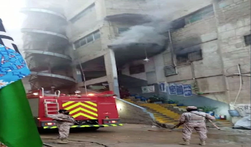 Cloth worth millions of rupees gutted as fire breaks out in Karachi's SITE area
