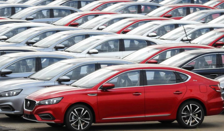 China's annual auto sales climb for first time since 2017