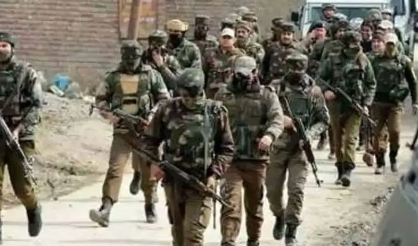 Indian troops martyr one Kashmiri, injure many civilians in Kulgam