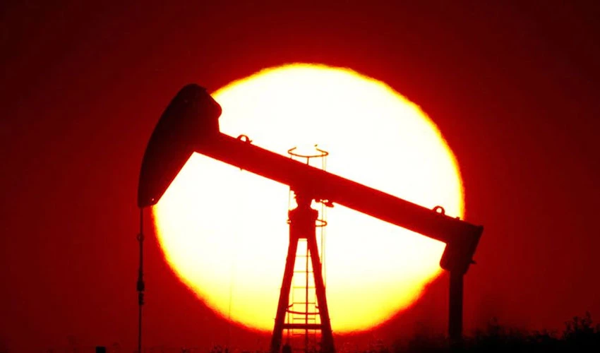 Oil prices slip from 2014 highs, supply concerns limit losses