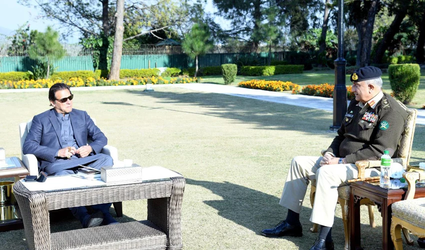 PM Imran Khan, COAS Qamar Bajwa discuss professional matters pertaining to Pak Army