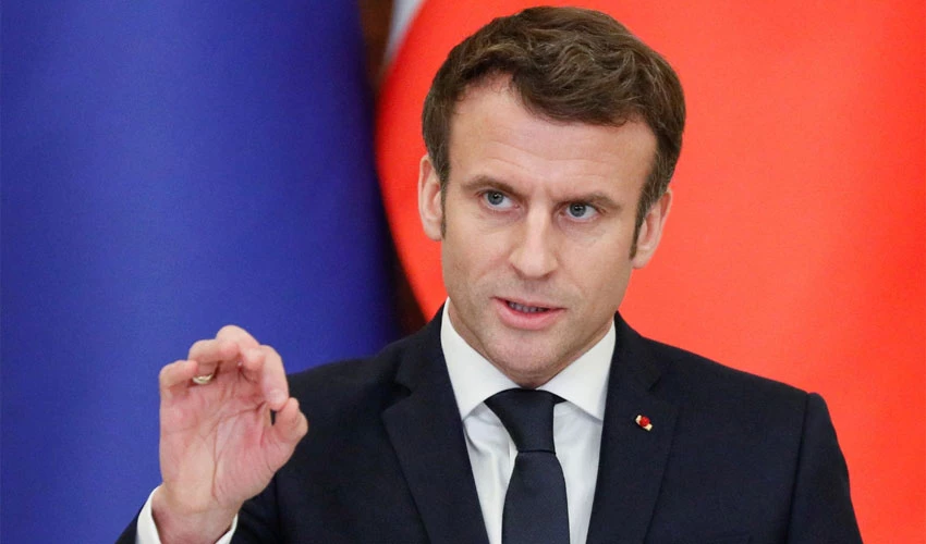 France's Macron calls for calm to resolve Ukraine crisis