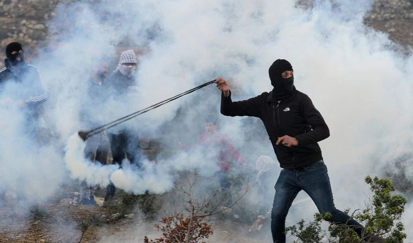 Israeli forces kill Palestinian teen in West Bank clashes