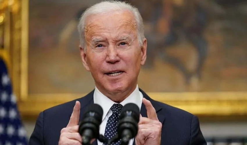 Biden sure Putin will invade Ukraine in days as civilians bussed out