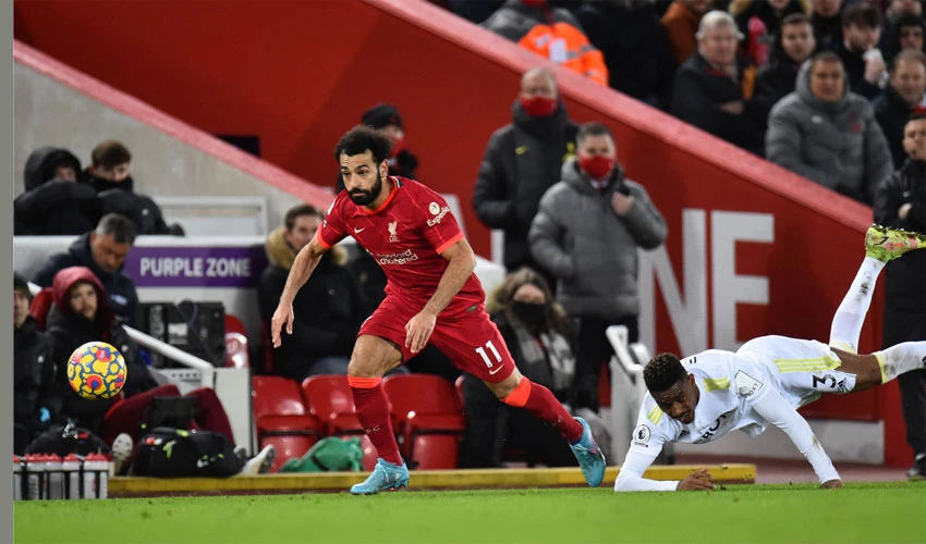 Liverpool hit Leeds for six to close gap on City